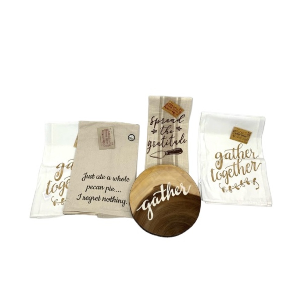Bundled Lot Robert Stanley Thanksgiving Fall Kitchen Serving Board & Towels